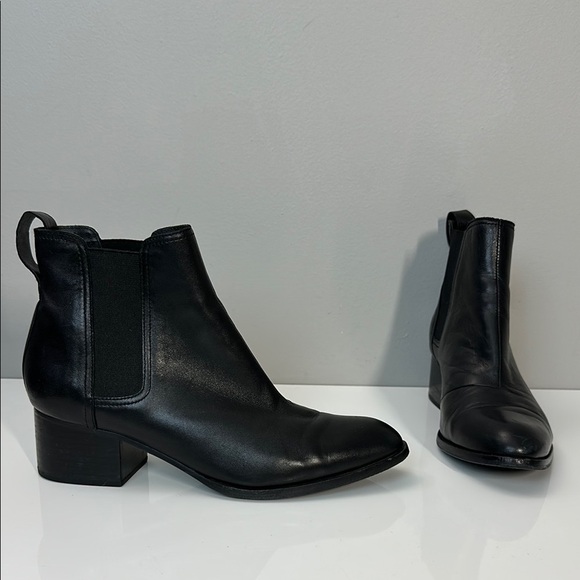 Rag & Bone Walker Black Leather Block Heel Ankle Boots Size 40/10 - Picture 1 of 16